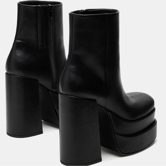 Steve Madden NWOT Cobra Platform Boot Black Size 7.5 - Picture 6 of 10